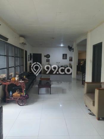 For Sale! Luxury House LT 340m2 Desain Elegan di Cawang For Sale! Luxury House LT 340m2 Desain Elegan di Cawang