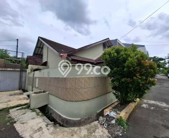 Dijual Hunian Rumah Terawat 4 Kamar di Galaxy, Bekasi Dijual Hunian Rumah Terawat 4 Kamar di Galaxy, Bekasi