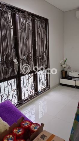 For Sale! Luxury House LT 216m2 Desain Modern di Harapan Indah For Sale! Luxury House LT 216m2 Desain Modern di Harapan Indah
