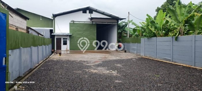 Unit Gudang disewakan di Cileungsi Bogor dengan LT 2500m2 / LB 1100m2 Unit Gudang disewakan di Cileungsi Bogor dengan LT 2500m2 / LB 1100m2