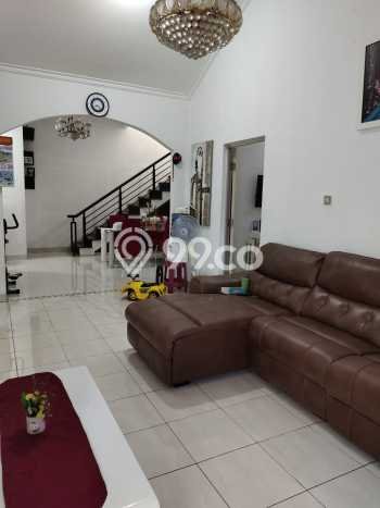 Rumah Modern 4 Kamar LT 135m2 di Boulevard Hijau Rumah Modern 4 Kamar LT 135m2 di Boulevard Hijau