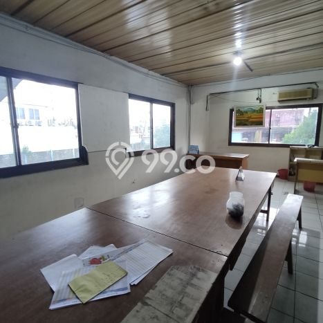 LOKASI BISNIS! Gudang Disewakan di Cikarang Utara, Luas 600m², Area Utama LOKASI BISNIS! Gudang Disewakan di Cikarang Utara, Luas 600m², Area Utama