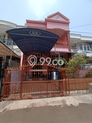 Rumah Modern Minimalis 4 KT Bisa Langsung Pindah di Kelapa Gading Rumah Modern Minimalis 4 KT Bisa Langsung Pindah di Kelapa Gading
