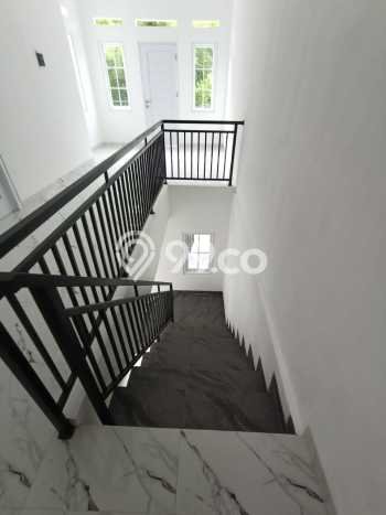 Rumah Modern 4 KT LT 112m2 di Pondok Gede Rumah Modern 4 KT LT 112m2 di Pondok Gede
