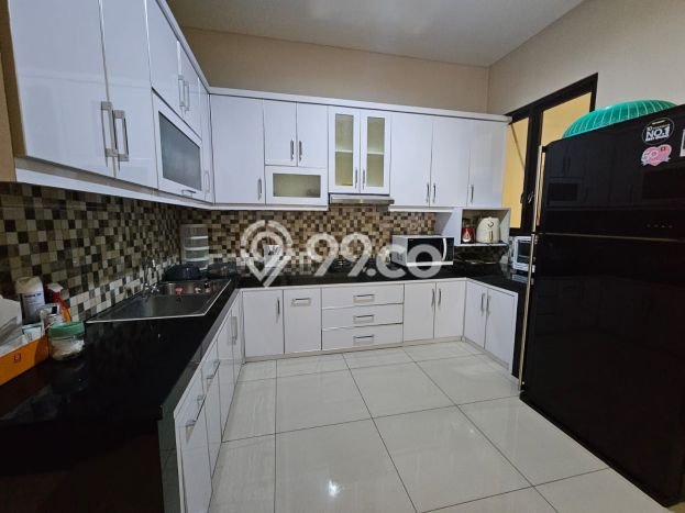 Jual Rumah Luas Megah Dengan View Cantik di Harapan Indah, Bekasi Jual Rumah Luas Megah Dengan View Cantik di Harapan Indah, Bekasi