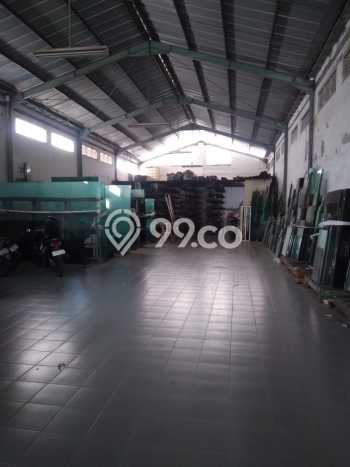 Gudang Dijual di Gresik Gresik dengan Luas Bangunan 450m2 Gudang Dijual di Gresik Gresik dengan Luas Bangunan 450m2