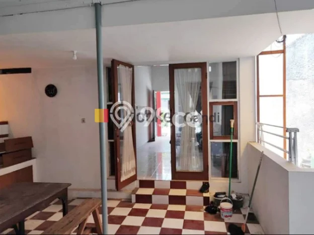 Dijual Hunian Rumah Terawat 4 KT di Pusponjolo, Semarang Dijual Hunian Rumah Terawat 4 KT di Pusponjolo, Semarang