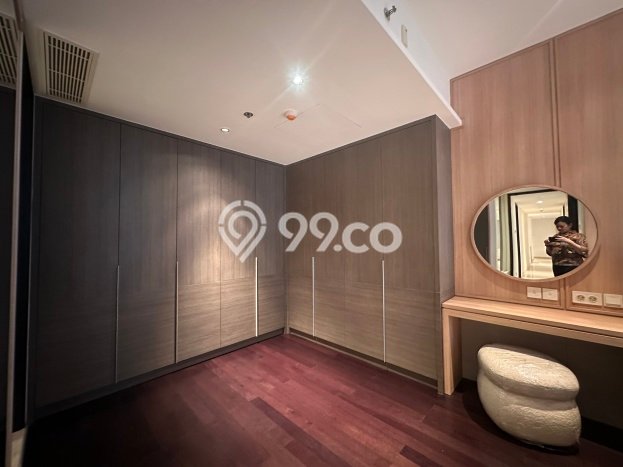 Sewa Apartemen Nyaman di Tanah Abang, Jakarta Pusat 3 Kamar dengan Luas 168m2 Sewa Apartemen Nyaman di Tanah Abang, Jakarta Pusat 3 Kamar dengan Luas 168m2