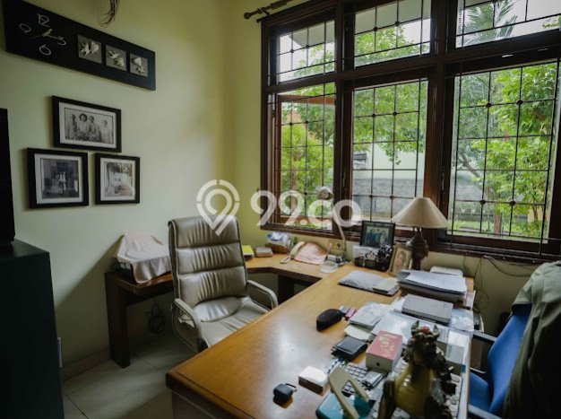 Rumah Mewah LB 550m2 Siap Huni Desain Elegan di Cibubur, Jakarta Timur Rumah Mewah LB 550m2 Siap Huni Desain Elegan di Cibubur, Jakarta Timur