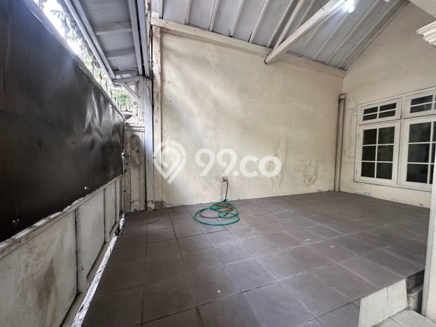 Ready to Use! Luxury House LT 223m2 Desain Elegan di Kalibata Ready to Use! Luxury House LT 223m2 Desain Elegan di Kalibata