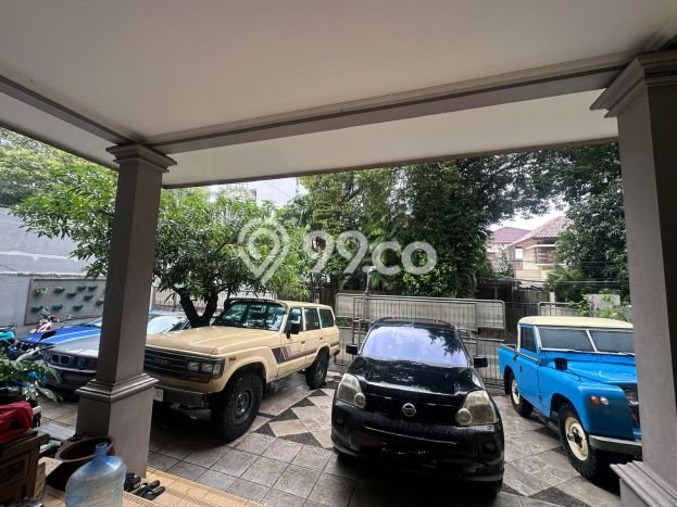 Siap Huni Hunian Elit 6 Kamar di Kebayoran Baru Dekat ke Mana Saja Siap Huni Hunian Elit 6 Kamar di Kebayoran Baru Dekat ke Mana Saja