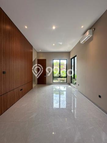 Rumah Luxury Modern Siap Huni di Pondok Labu Jakarta Selatan Rumah Luxury Modern Siap Huni di Pondok Labu Jakarta Selatan