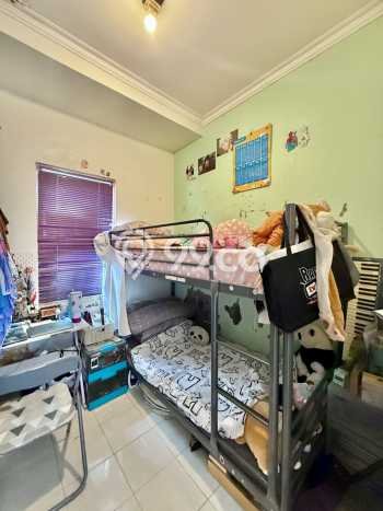 Rumah Luas Asri 2 KT Siap Pakai di Cirendeu Jakarta Selatan Rumah Luas Asri 2 KT Siap Pakai di Cirendeu Jakarta Selatan