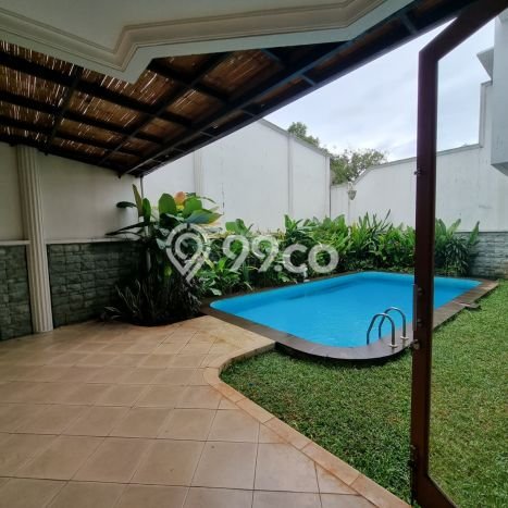 Rumah Disewakan Jakarta Selatan LT 450m2 LB 450m2 Kawasan Cipete Rumah Disewakan Jakarta Selatan LT 450m2 LB 450m2 Kawasan Cipete
