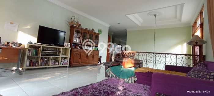 Jual Rumah Luas Megah Dengan View Eksklusif di Bintaro, Tangerang Selatan Jual Rumah Luas Megah Dengan View Eksklusif di Bintaro, Tangerang Selatan