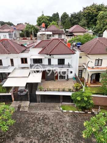 Dijual Rumah Premium dengan Fasilitas Sekitar Lengkap di Cinere, Depok Dijual Rumah Premium dengan Fasilitas Sekitar Lengkap di Cinere, Depok
