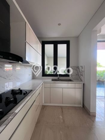 Rumah Mewah Dijual LT 158m2 di Cilandak, Jakarta Selatan Rumah Mewah Dijual LT 158m2 di Cilandak, Jakarta Selatan