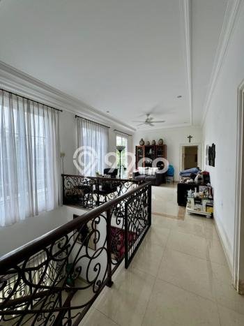 Rumah Elit LB 348m2 Siap Pakai Desain Elegan di Cipete, Jakarta Selatan Rumah Elit LB 348m2 Siap Pakai Desain Elegan di Cipete, Jakarta Selatan
