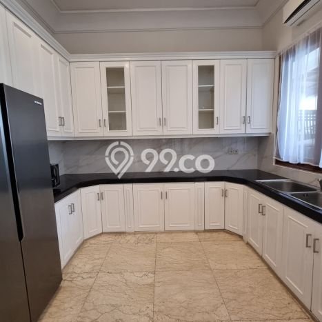 Rumah Disewakan Jakarta Selatan LT 450m2 LB 450m2 Kawasan Cipete Rumah Disewakan Jakarta Selatan LT 450m2 LB 450m2 Kawasan Cipete