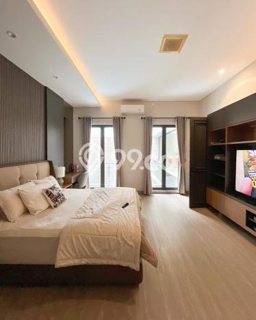 Jual Rumah Mewah Megah Dengan View Cantik di Mega Kuningan, Jakarta Selatan Jual Rumah Mewah Megah Dengan View Cantik di Mega Kuningan, Jakarta Selatan