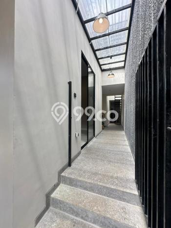 Rumah Luxury Modern Siap Huni di Pondok Labu Jakarta Selatan Rumah Luxury Modern Siap Huni di Pondok Labu Jakarta Selatan