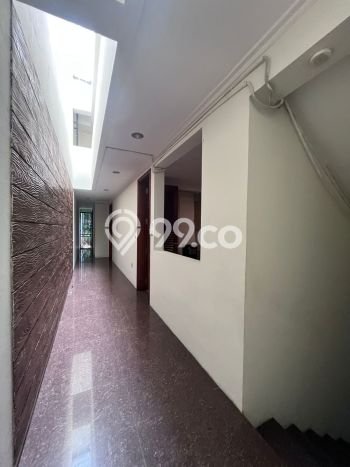 Lokasi strategis! Rumah siap huni dikontrakkan di Cilandak LB 750m2 Lokasi strategis! Rumah siap huni dikontrakkan di Cilandak LB 750m2