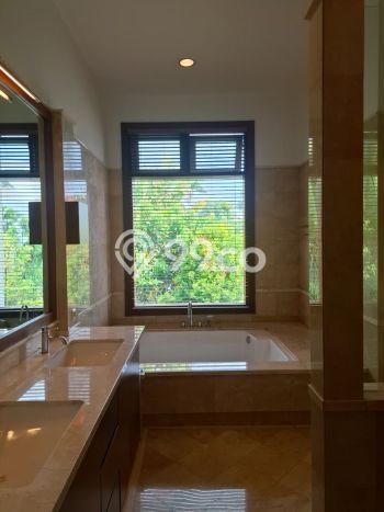 Jarang Ada! Rumah Sewa 4 Kamar Bagus Siap Huni Kemang Jarang Ada! Rumah Sewa 4 Kamar Bagus Siap Huni Kemang