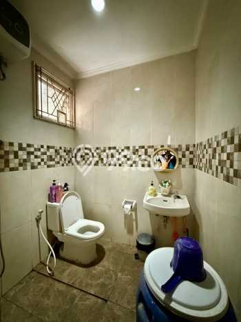 Dijual Rumah Premium dengan Fasilitas Sekitar Lengkap di Cinere, Depok Dijual Rumah Premium dengan Fasilitas Sekitar Lengkap di Cinere, Depok