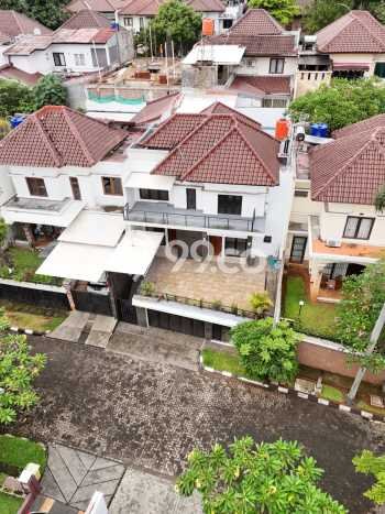 Dijual Rumah Premium dengan Fasilitas Sekitar Lengkap di Cinere, Depok Dijual Rumah Premium dengan Fasilitas Sekitar Lengkap di Cinere, Depok