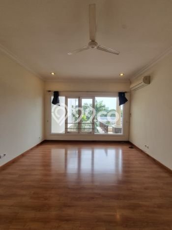 Hunian Elit LB 820m2 Siap Huni Desain Elegan di Pondok Indah, Jakarta Selatan Hunian Elit LB 820m2 Siap Huni Desain Elegan di Pondok Indah, Jakarta Selatan