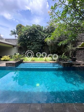 Lokasi strategis! Rumah siap huni dikontrakkan di Cilandak LB 750m2 Lokasi strategis! Rumah siap huni dikontrakkan di Cilandak LB 750m2