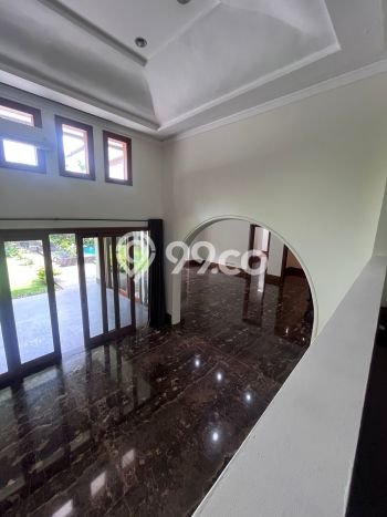 Lokasi strategis! Rumah siap huni dikontrakkan di Cilandak LB 750m2 Lokasi strategis! Rumah siap huni dikontrakkan di Cilandak LB 750m2