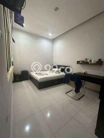 SPECIAL PRICE! Rumah Strategis lokasi Lippo Cikarang, Luas 244m2m² LB 160m2m² SPECIAL PRICE! Rumah Strategis lokasi Lippo Cikarang, Luas 244m2m² LB 160m2m²