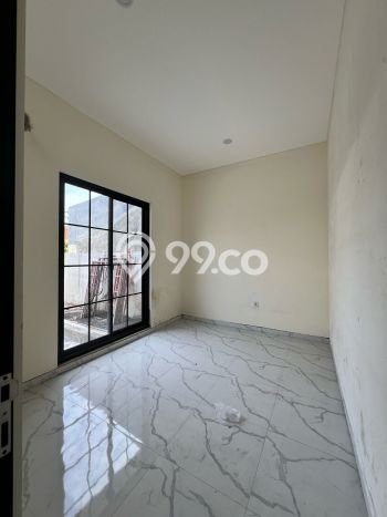 Jual Rumah Strategis Bagus Punya 4 KT di Mulyorejo Surabaya SHM Jual Rumah Strategis Bagus Punya 4 KT di Mulyorejo Surabaya SHM