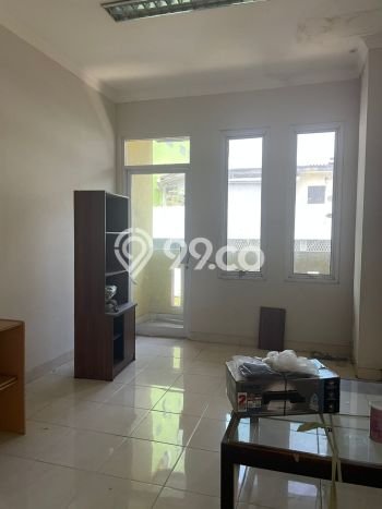 Ruko Dijual di Jakarta Pusat LT 202m2 & LB 728m2 Lokasi Terbaik! Ruko Dijual di Jakarta Pusat LT 202m2 & LB 728m2 Lokasi Terbaik!