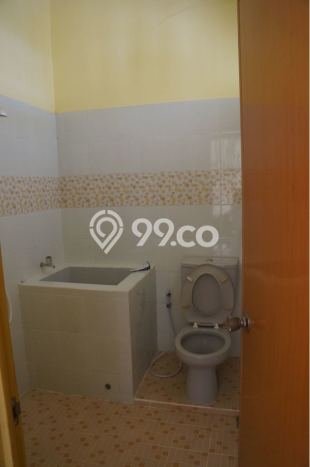 Rumah di BSD, Dekat Stasiun, 4 KT, LT 180m² LB 150m² Rumah di BSD, Dekat Stasiun, 4 KT, LT 180m² LB 150m²