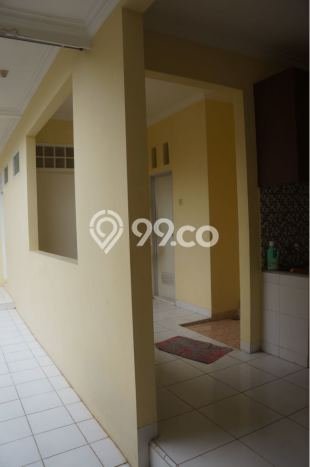 Rumah di BSD, Dekat Stasiun, 4 KT, LT 180m² LB 150m² Rumah di BSD, Dekat Stasiun, 4 KT, LT 180m² LB 150m²