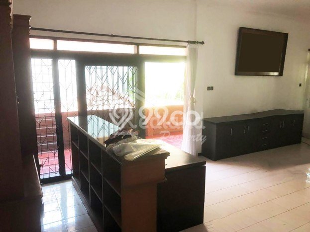 PRIME LOCATION! Rumah Strategis area Candisari, LT 1125m2m² Bangunan 450m2m² PRIME LOCATION! Rumah Strategis area Candisari, LT 1125m2m² Bangunan 450m2m²