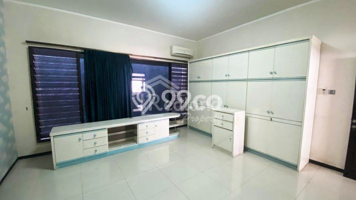 Rumah kawasan Candisari, 4 KT, Lingkungan Elite, Luas 1125m2m² Bangunan 450m2m² Rumah kawasan Candisari, 4 KT, Lingkungan Elite, Luas 1125m2m² Bangunan 450m2m²