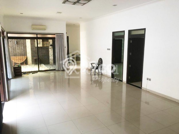 Rumah kawasan Candisari, 4 KT, Lingkungan Elite, Luas 1125m2m² Bangunan 450m2m² Rumah kawasan Candisari, 4 KT, Lingkungan Elite, Luas 1125m2m² Bangunan 450m2m²