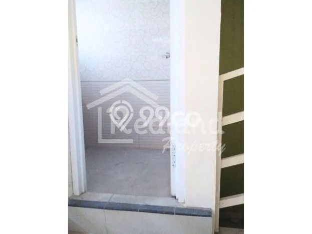 Lokasi terbaik! Rumah siap pakai dikontrakkan di Semarang Utara LB 120m2 Lokasi terbaik! Rumah siap pakai dikontrakkan di Semarang Utara LB 120m2