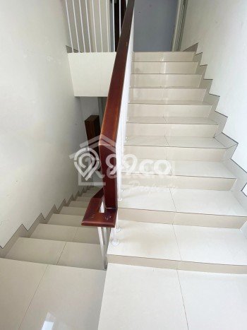 DIJUAL CEPAT! Rumah Modern di , Semarang, Luas 240m2m² Bangunan 400m2m² NEGO! DIJUAL CEPAT! Rumah Modern di , Semarang, Luas 240m2m² Bangunan 400m2m² NEGO!