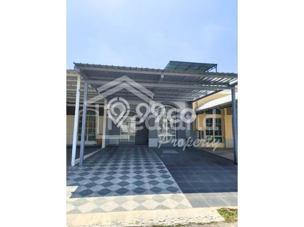 Rumah Bagus Siap Pakai Di Semarang Barat Luas 102m2 Lokasi Strategis Rumah Bagus Siap Pakai Di Semarang Barat Luas 102m2 Lokasi Strategis