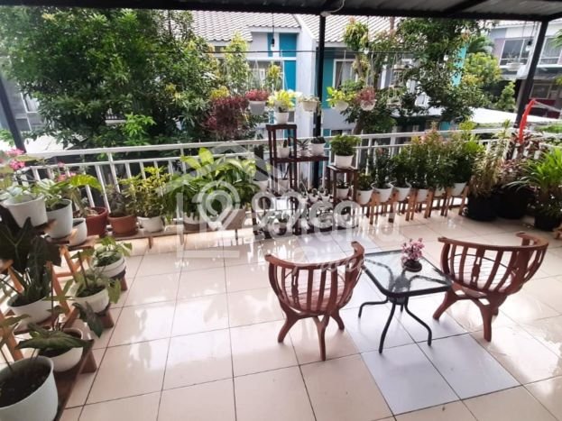 Rumah Modern Cantik 5 Kamar Siap Huni di Semarang Barat Rumah Modern Cantik 5 Kamar Siap Huni di Semarang Barat