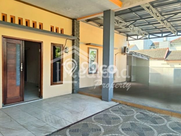 Hunian Cantik Minimalis Lb 220m2 di Semarang Barat, Semarang Hunian Cantik Minimalis Lb 220m2 di Semarang Barat, Semarang