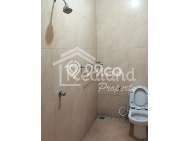 Rumah Strategis Modern Lb 250m2 di Semarang Barat, Semarang Rumah Strategis Modern Lb 250m2 di Semarang Barat, Semarang