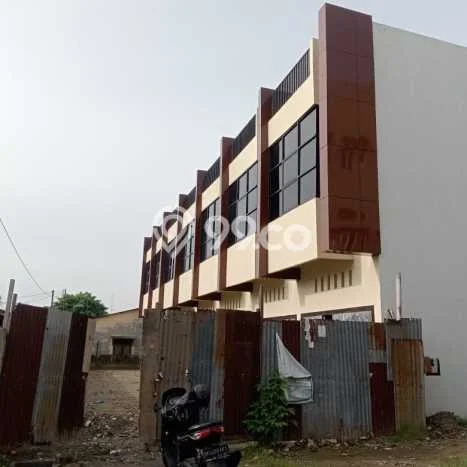 SIAP HUNI! Rumah Strategis area Medan Area, Luas 48m2m² Bangunan 92m2m² SIAP HUNI! Rumah Strategis area Medan Area, Luas 48m2m² Bangunan 92m2m²