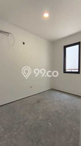 Rumah Luxury Modern Siap Huni di Puri Indah Jakarta Barat Rumah Luxury Modern Siap Huni di Puri Indah Jakarta Barat