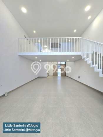Ready to Use! Luxury House LT 135m2 Desain Modern di Joglo Ready to Use! Luxury House LT 135m2 Desain Modern di Joglo