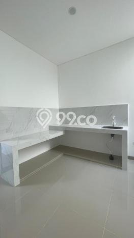 For Sale Rumah 4 Kamar Lokasi Strategis Nyaman dan Strategis di Meruya For Sale Rumah 4 Kamar Lokasi Strategis Nyaman dan Strategis di Meruya